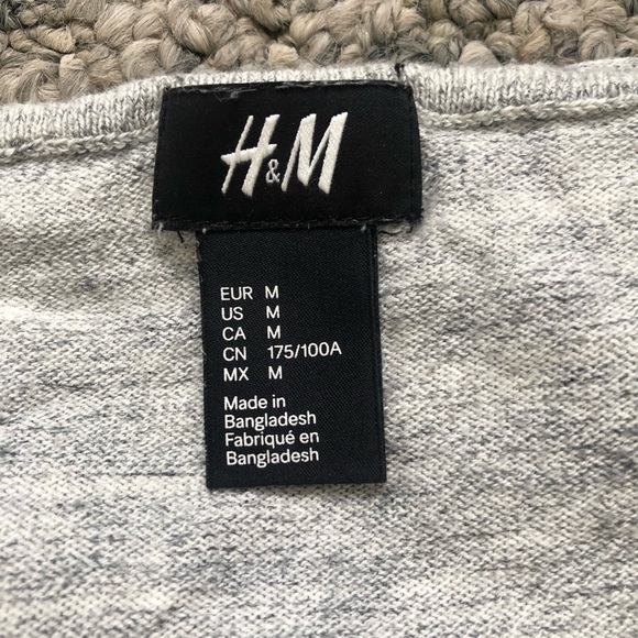 H&M shirt - Picture 2 of 4